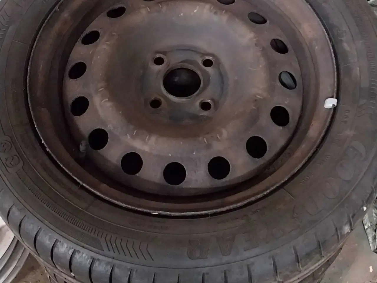 Billede 2 - Kia rio sommerhjul sælges 