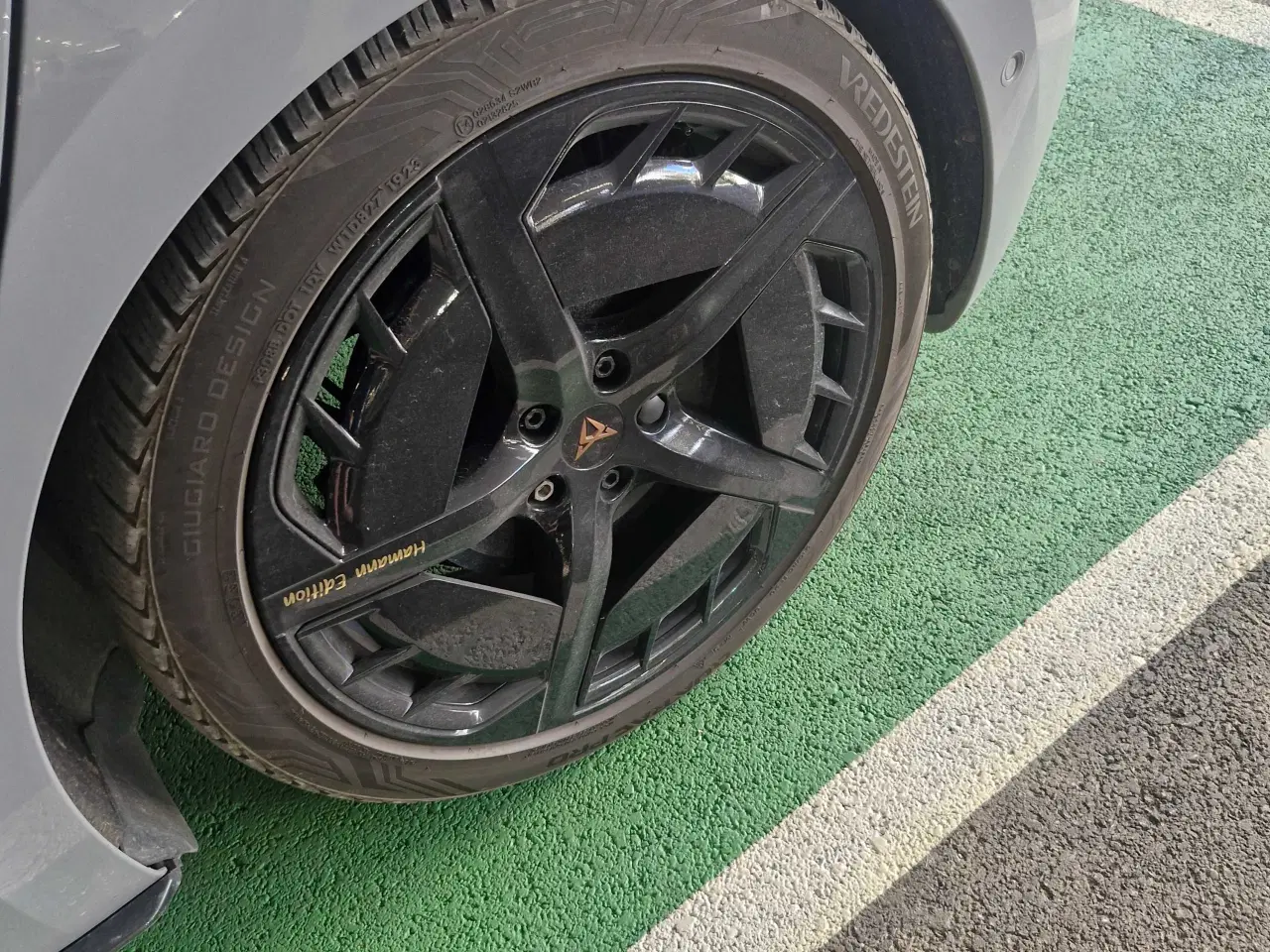 Billede 2 - 20" originale cupra born fælge 