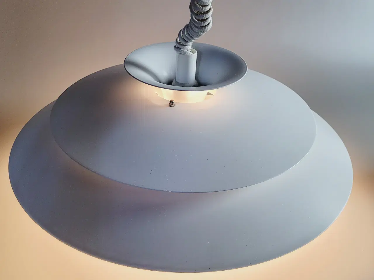 Billede 3 - ⭐️· Flot vintage Form-Light pendel - hvid