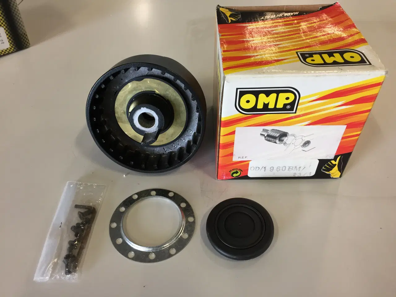 Billede 6 - Momo - OMP nav og rat