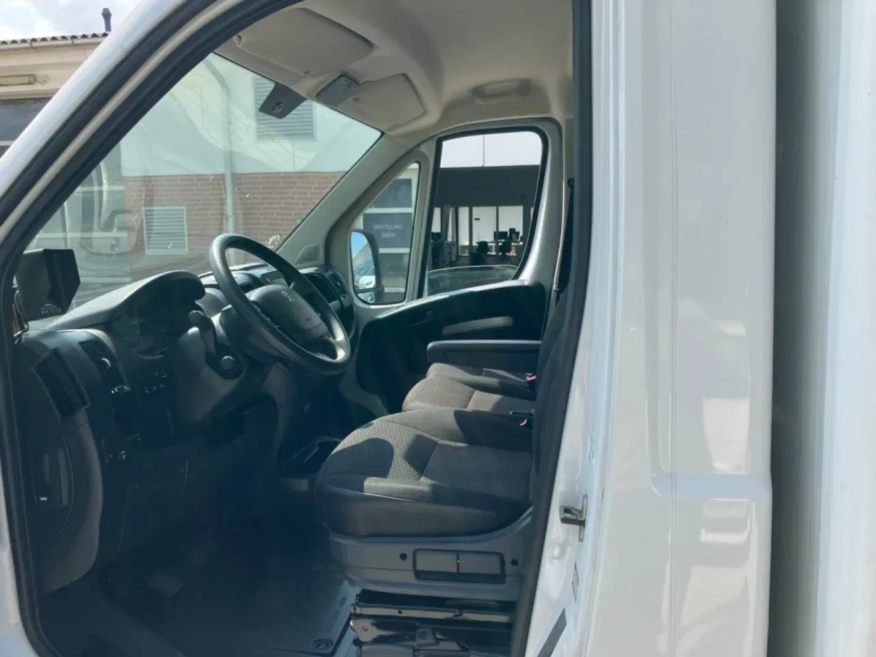 Billede 6 - Peugeot Boxer 335 2,2 BlueHDi 140 L3 Plus Alukasse