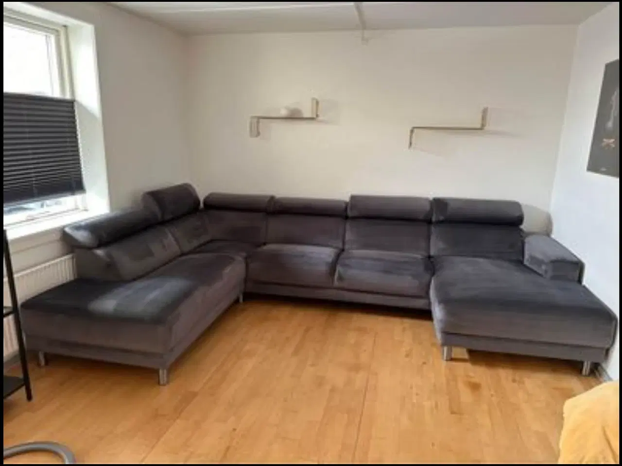 Billede 1 - Dejlig velour sofa