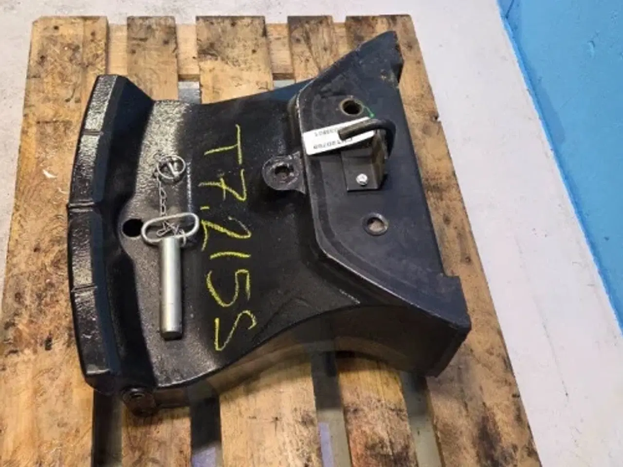 Billede 12 - New Holland T7.220 Vægtholder 84232748