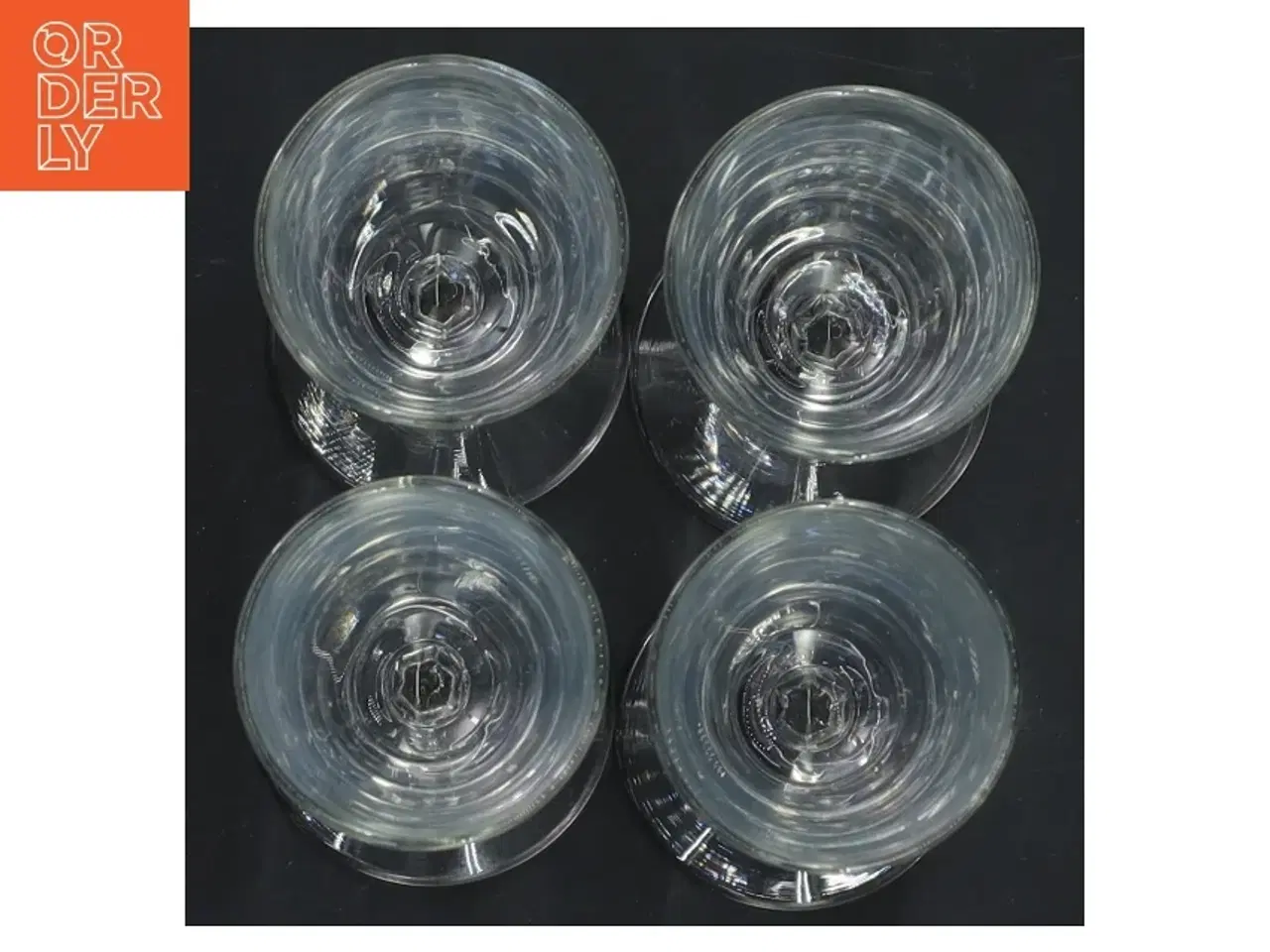 Billede 2 - Sæt af 4 portvinglas (str. Ø 4,5x12 cm)