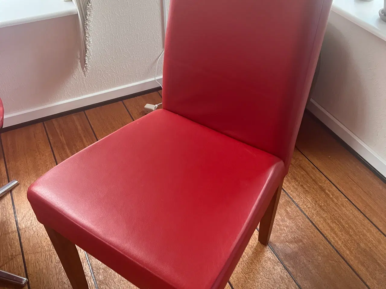 Billede 2 - 6 røde stole