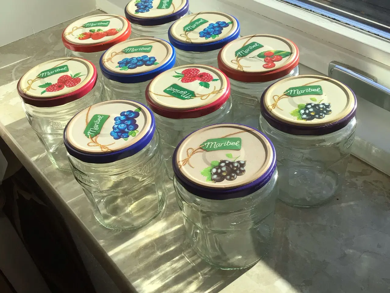 Billede 1 - 10 stk Syltetøjsglas med låg