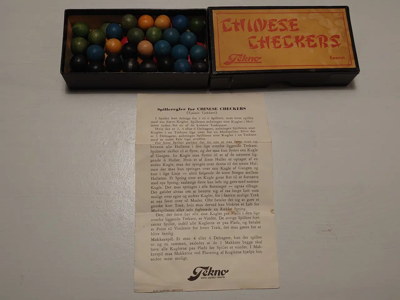 Billede 2 - Tekno: Komplet Kinaskak med 60 kugler. 1940´erne.