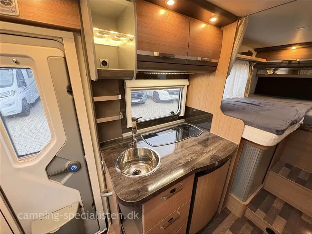 Billede 11 - 2016 - Knaus Sky TI 650 MEG Knaus Sky Ti 650 MEG Silver Selection 2016 - Kan ses nu hos Camping-Specialisten.dk