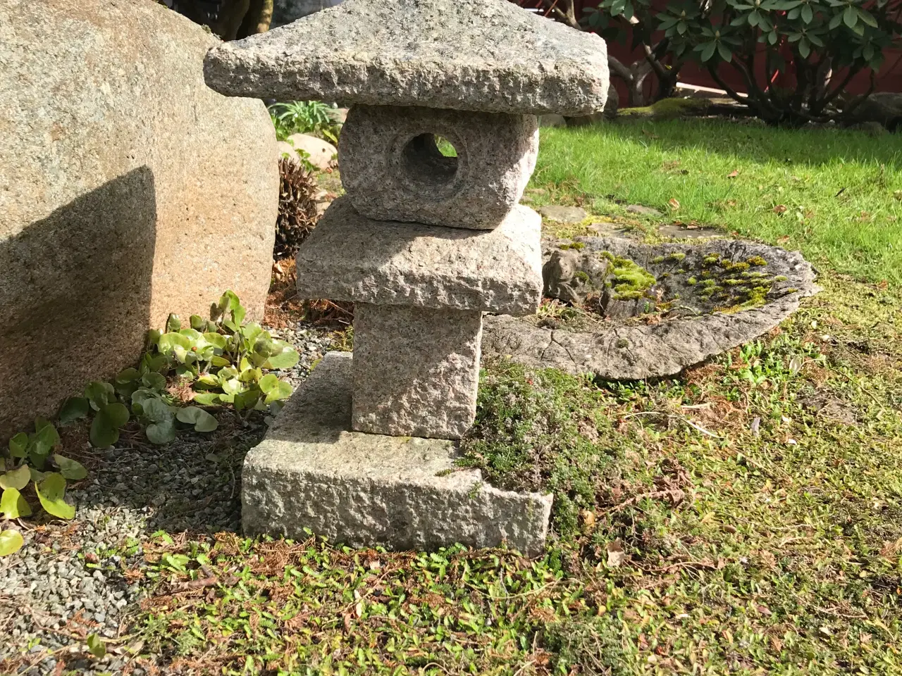 Billede 1 - Japansk granit lampe