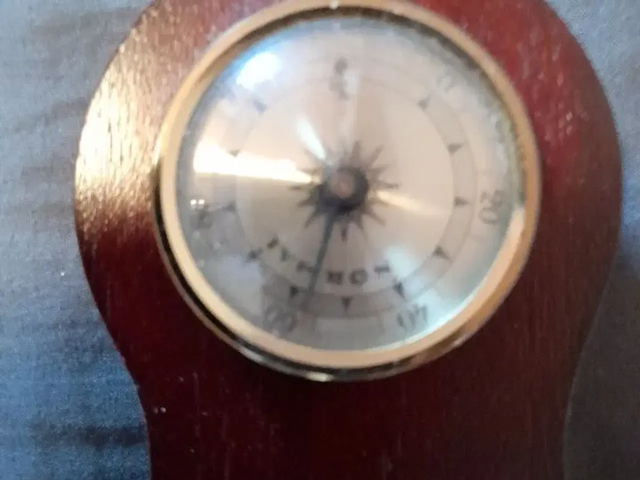 Billede 3 - Barometer, hygrometer og termometer, 1985