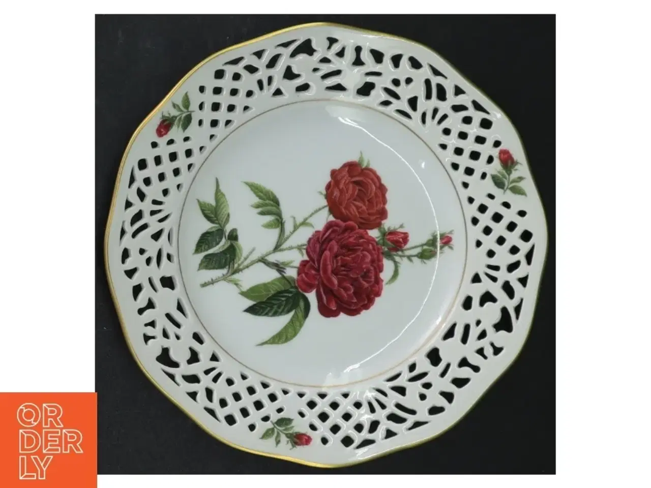 Billede 8 - Porcelænstallerkener med gennembrudt kant og rosendekoration fra Firkløveren