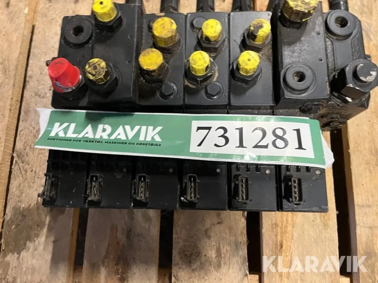 Billede 8 - Ventilblok 6 ventiler Danfoss PVG 32 12 volt