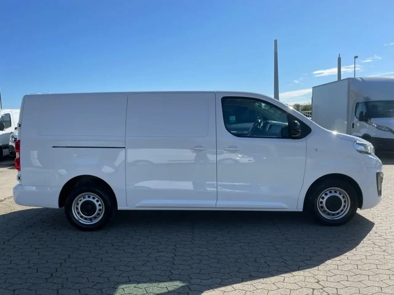 Billede 5 - Peugeot Expert 2,0 BlueHDi 144 L2 Plus EAT8 Van
