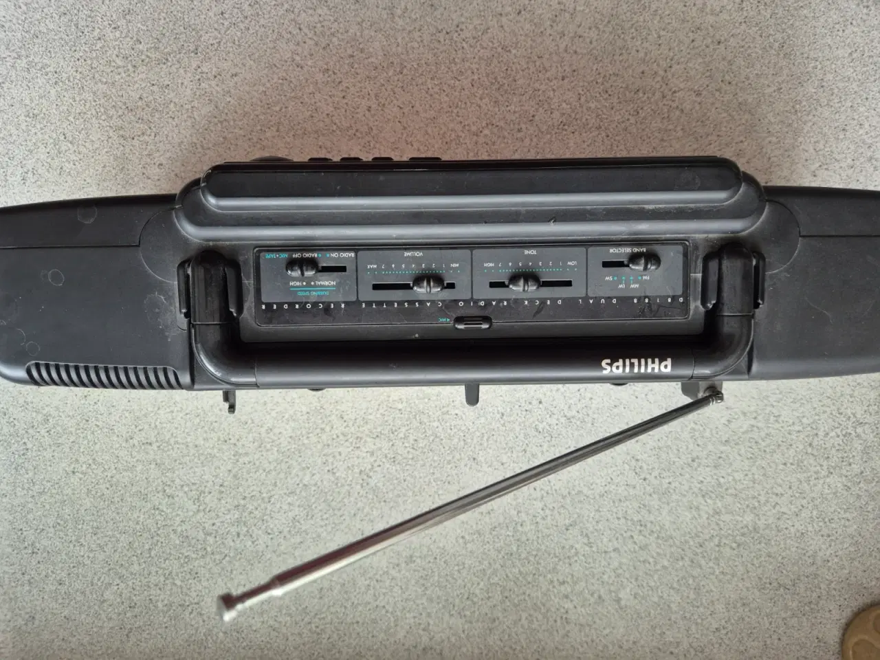 Billede 2 - Philips FM radio og dobbelt kassettebåndoptager