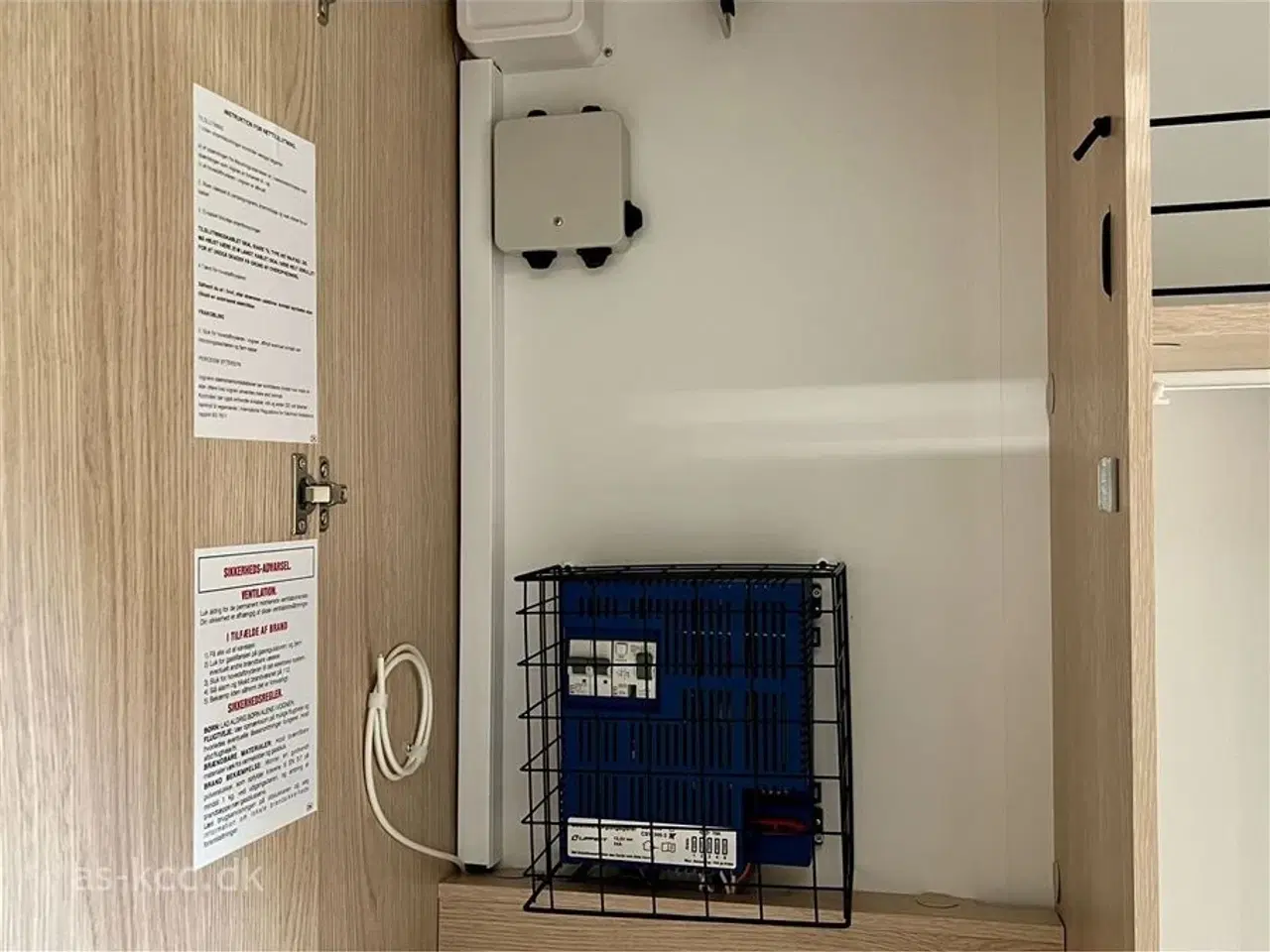 Billede 19 - 2025 - Adria Aviva 492 LU   Adria Aviva 492 LU årg. 2025 med endesiddegruppe og 2 enkeltsenge med udtræk 5 sovepladser og 4 siddepladser