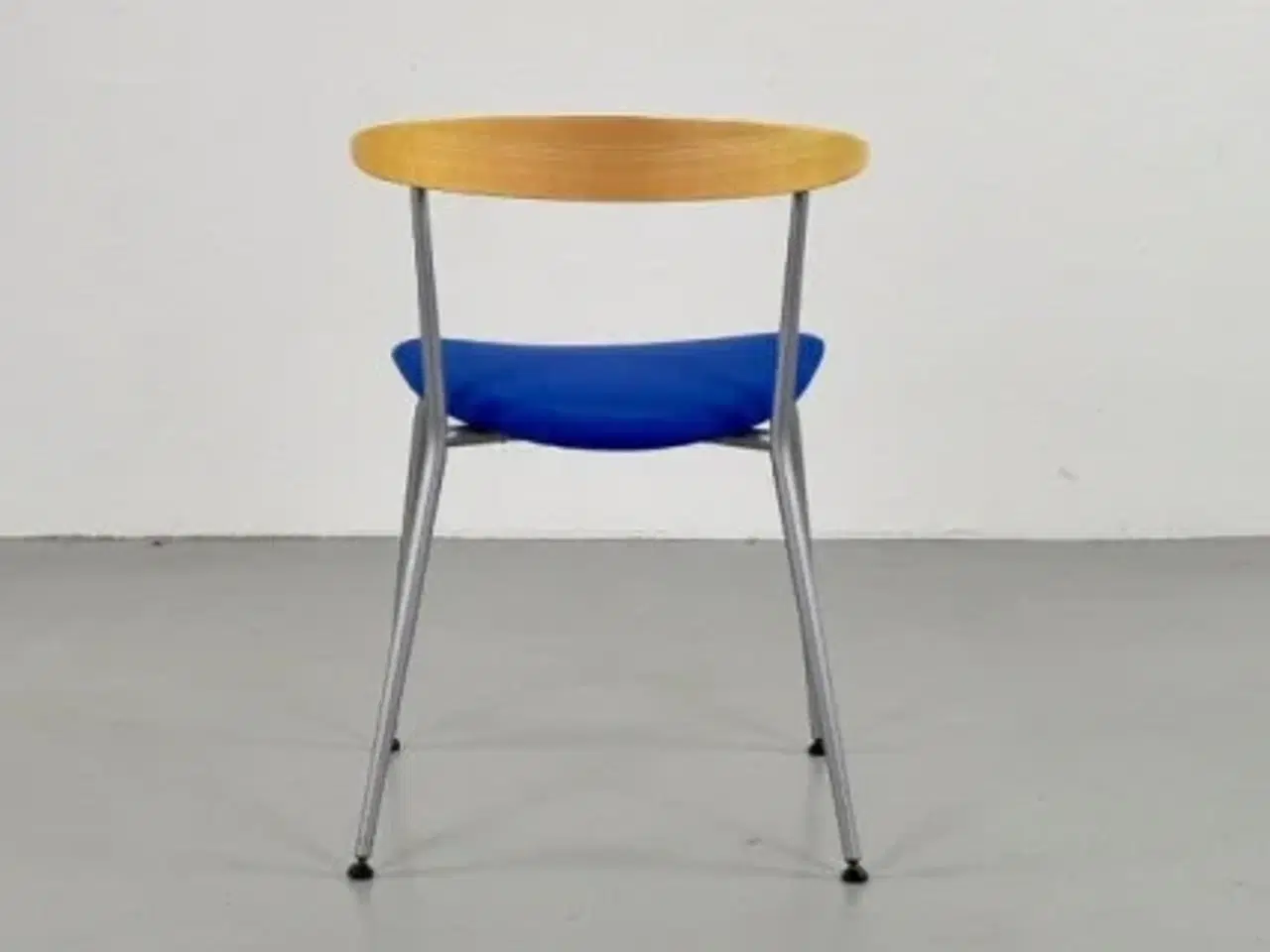 Billede 4 - Efg bondo konferencestol med blå polstret sæde, grå stel, bøge ryglæn med lille armlæn