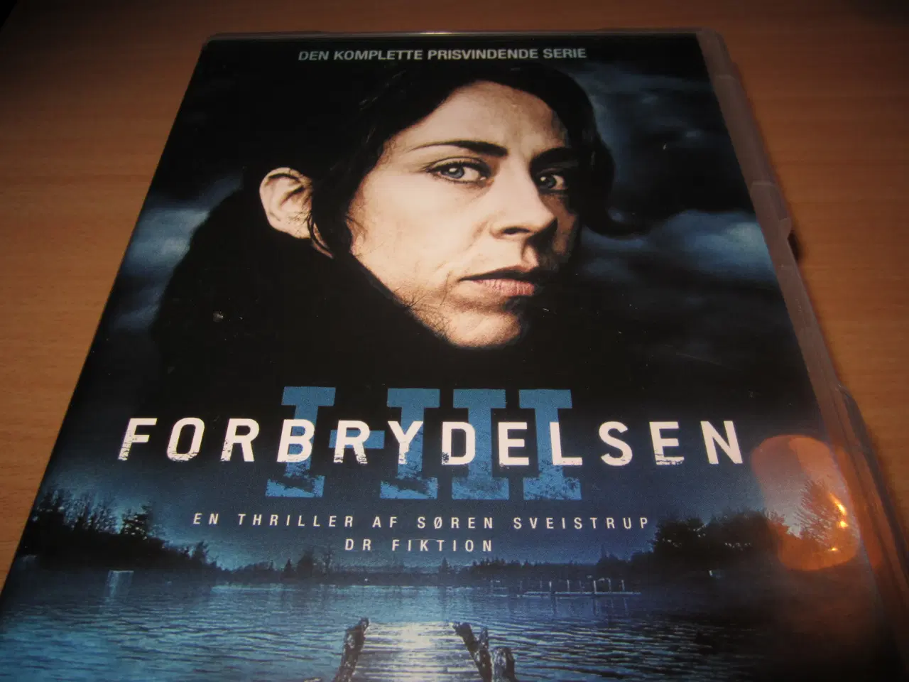 Billede 1 - FORBRYDELSEN. HELE SERIEN. Boks.