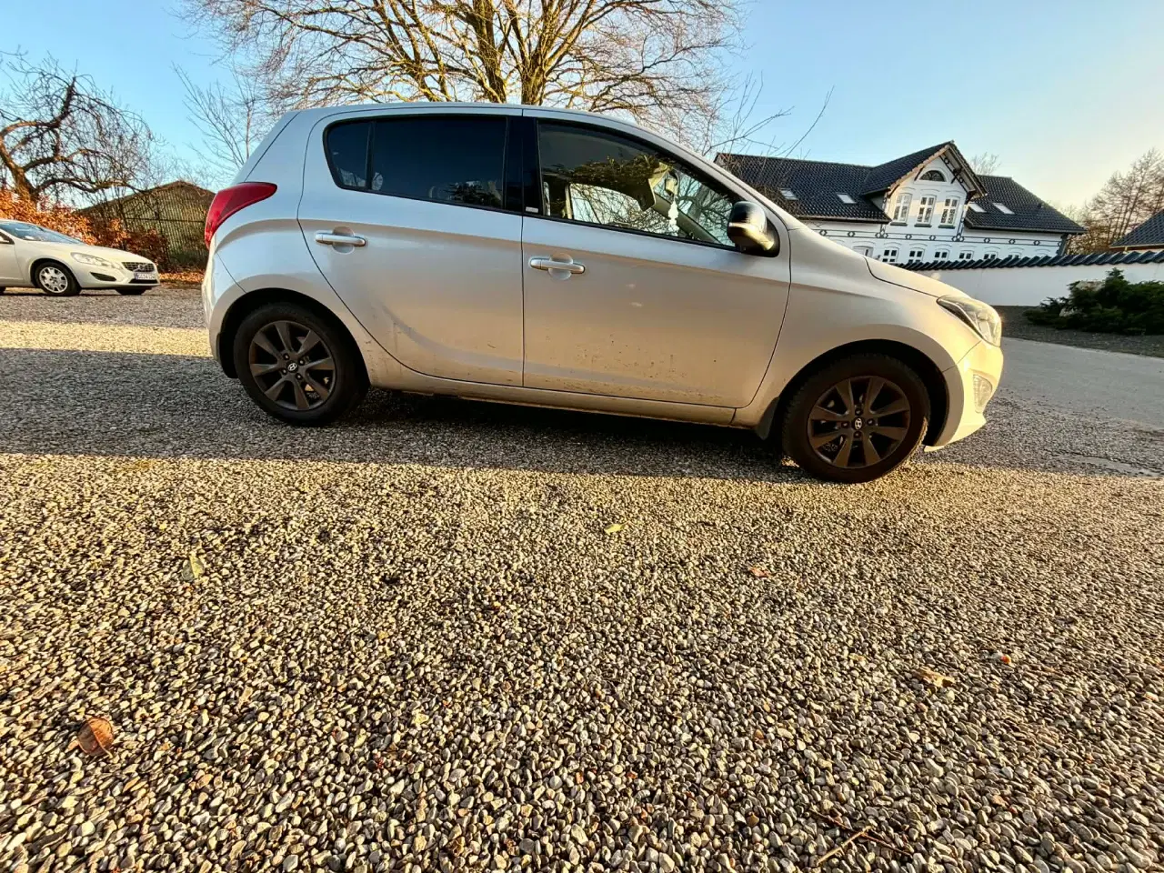 Billede 4 - 2 Ejers bil bemærk med fartpilot + Nysynet