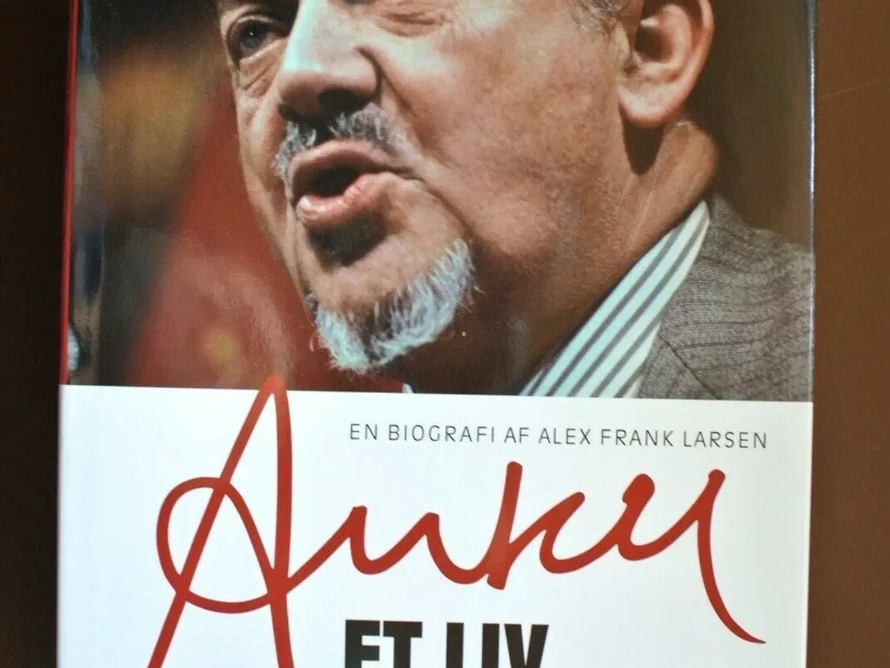 Billede 1 - anker - et liv med fejder, af alex frank larsen