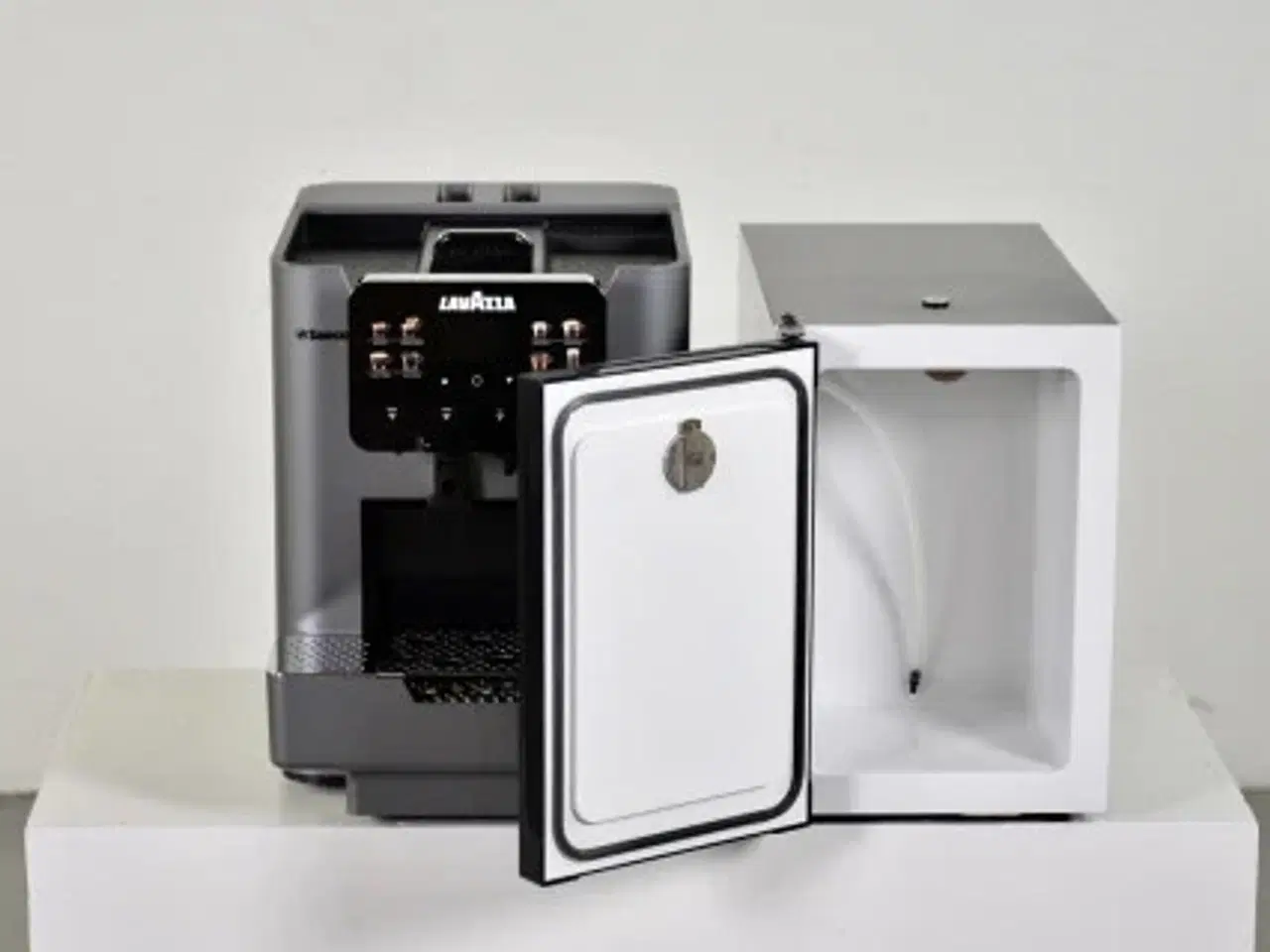 Billede 2 - Lavazza blue kaffemaskine inkl. lille køleskab