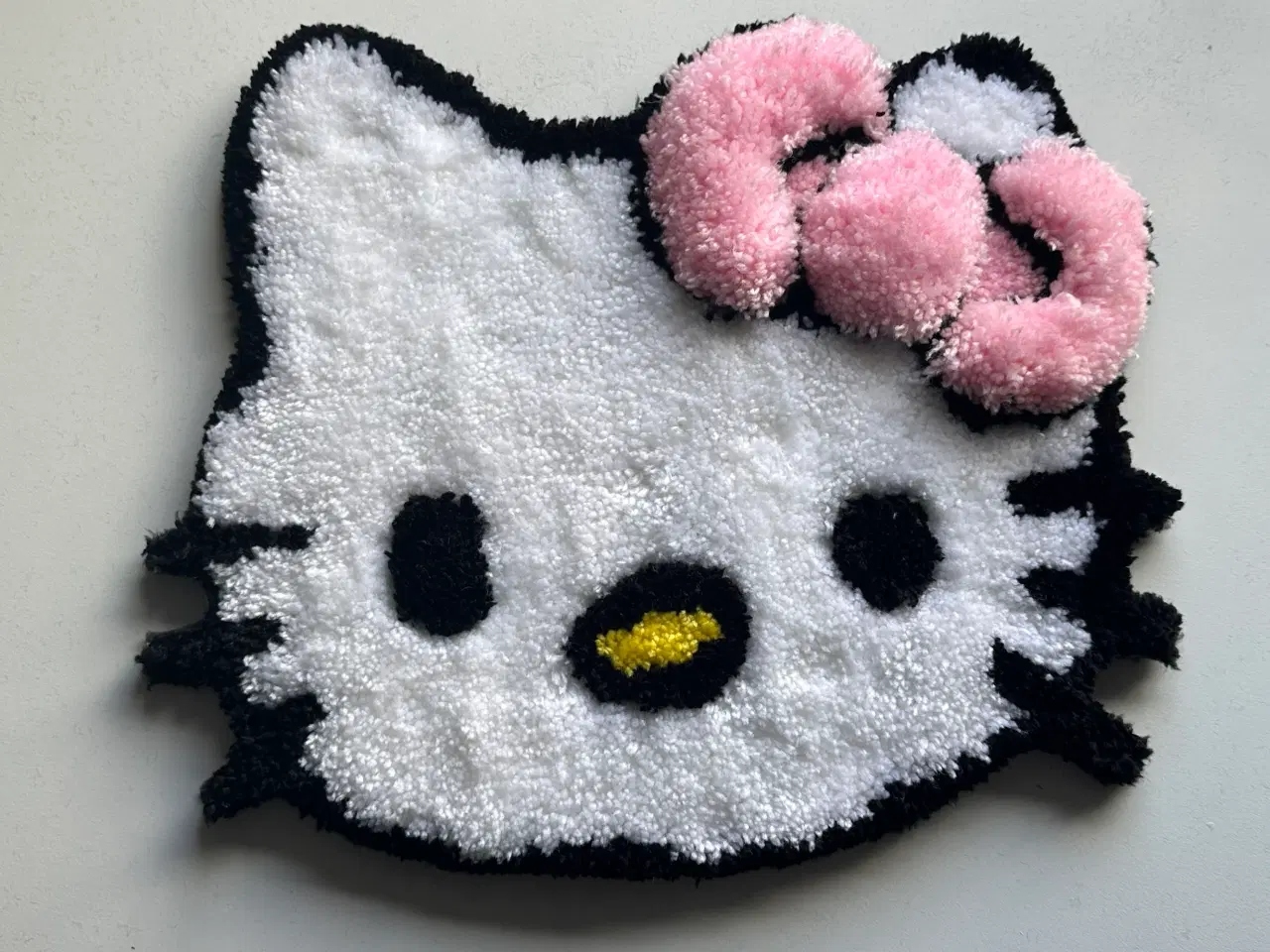 Billede 1 - Tuftet Hello Kitty vægtæppe