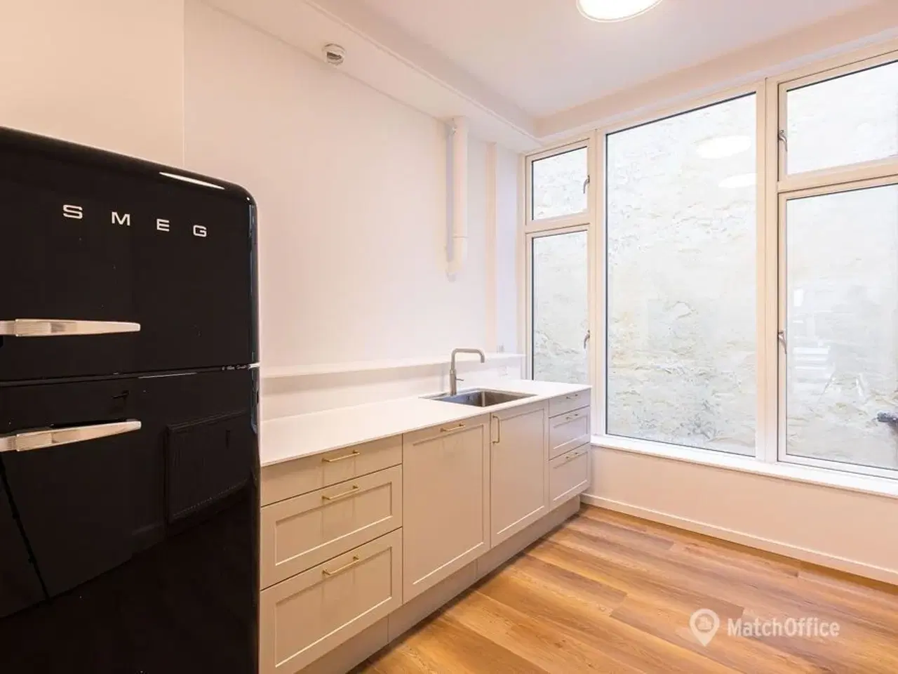 Billede 9 - INGEN BINDING - Lyst og indbydende kontorlejemål på Strøget på 114 m²