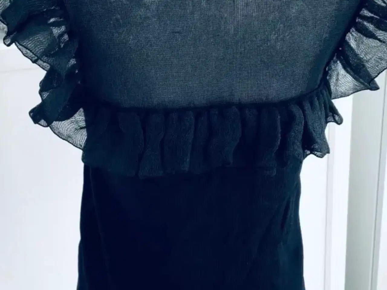 Billede 3 - Top i sort fra  zara 
