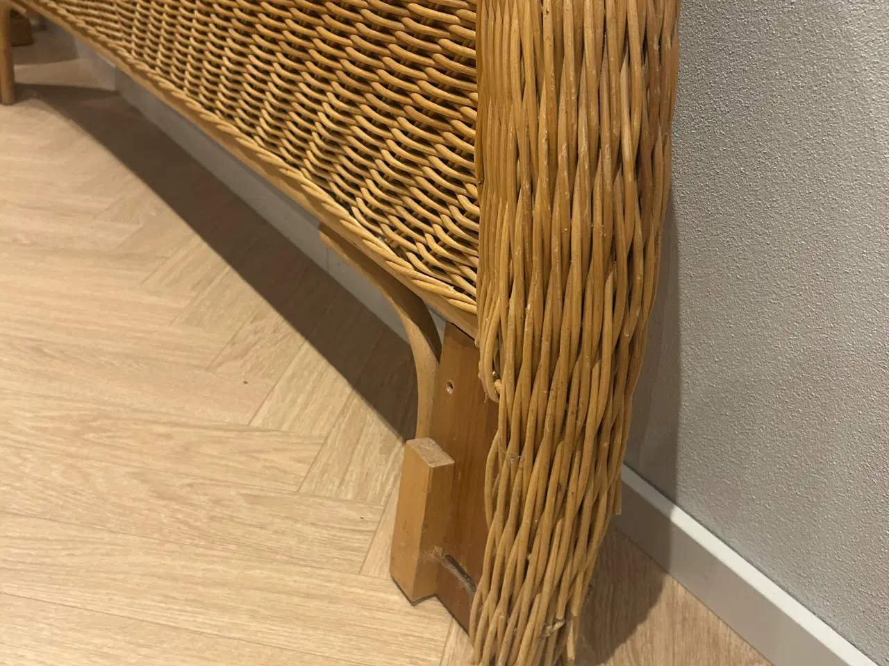 Billede 3 - Kurve rattan flet sengegavl