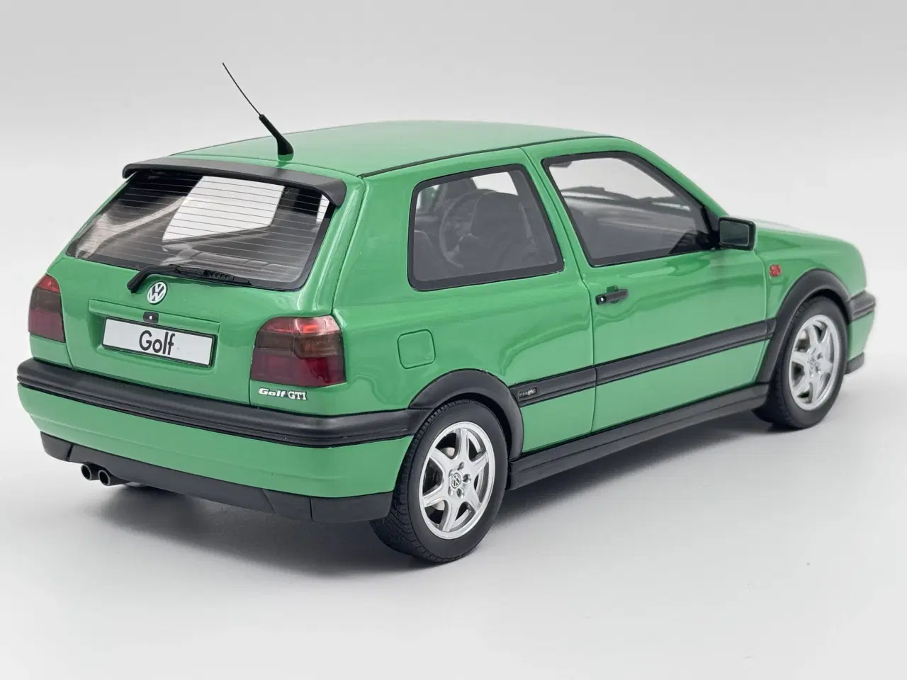 Billede 4 - 1995 VW Golf III Colour Concept GTI - 1:18