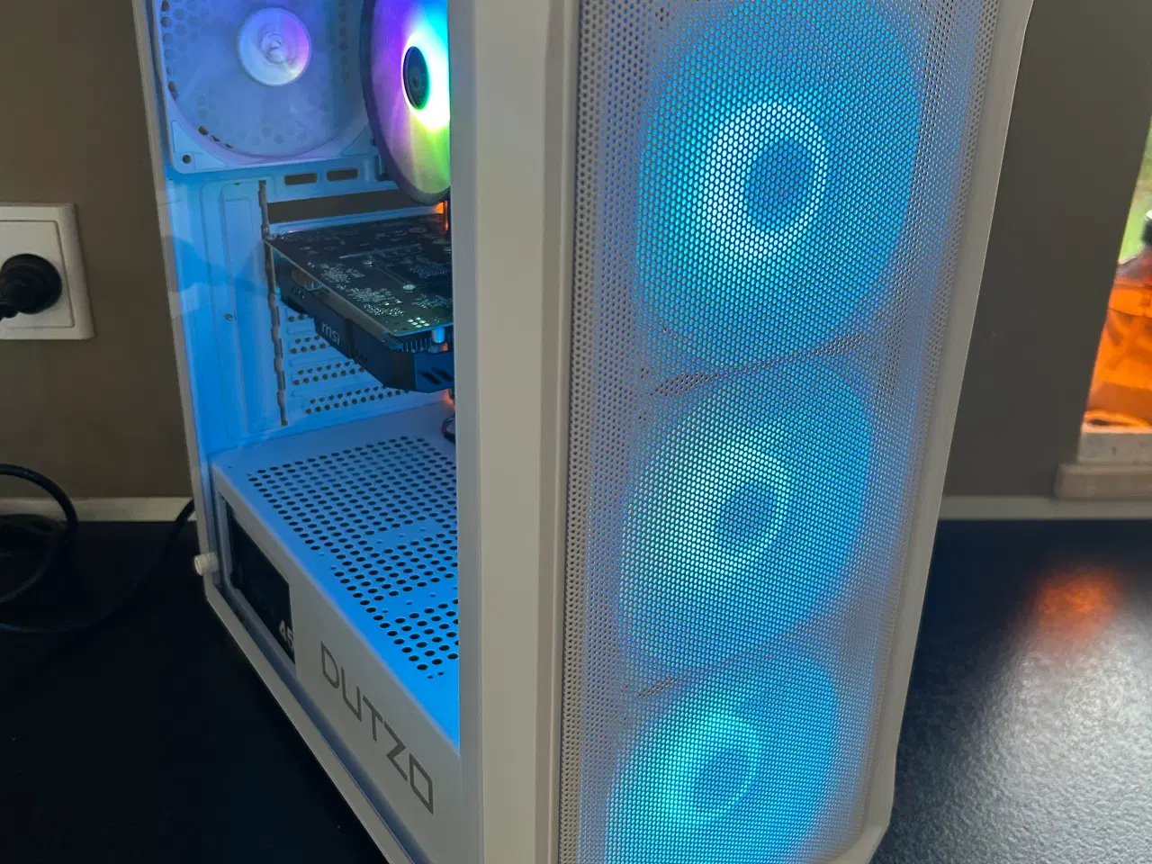 Billede 10 - 💻 Stilet RGB Gaming-PC – perfekt til eSport og kl