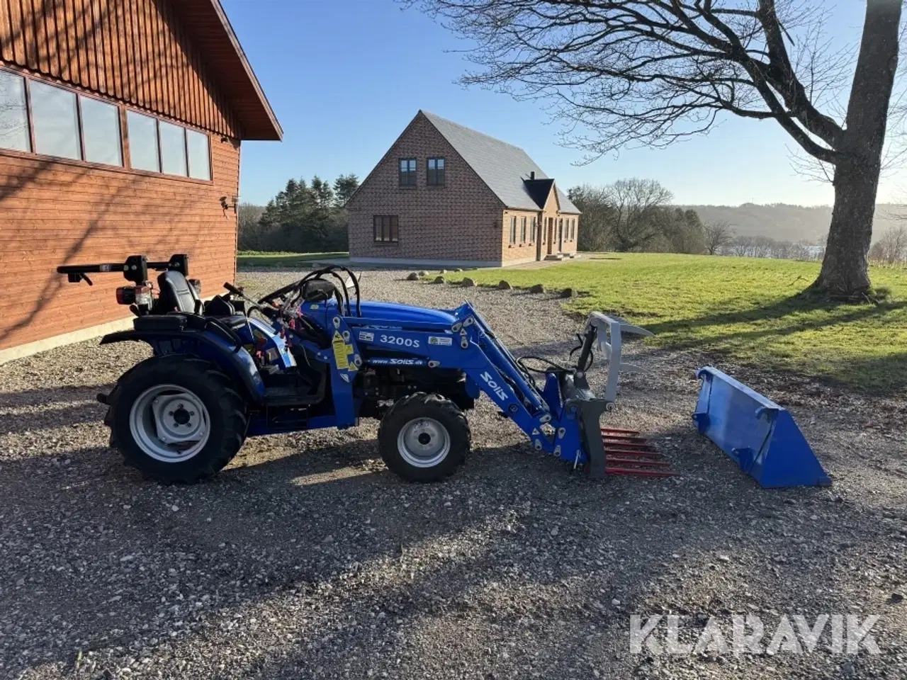 Billede 4 - Traktor Solis 26 med frontlæsser