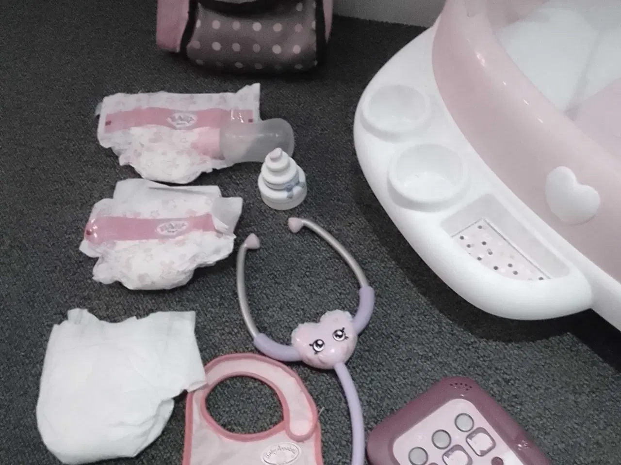 Billede 3 - Dukke pusleplds / læge legetøj