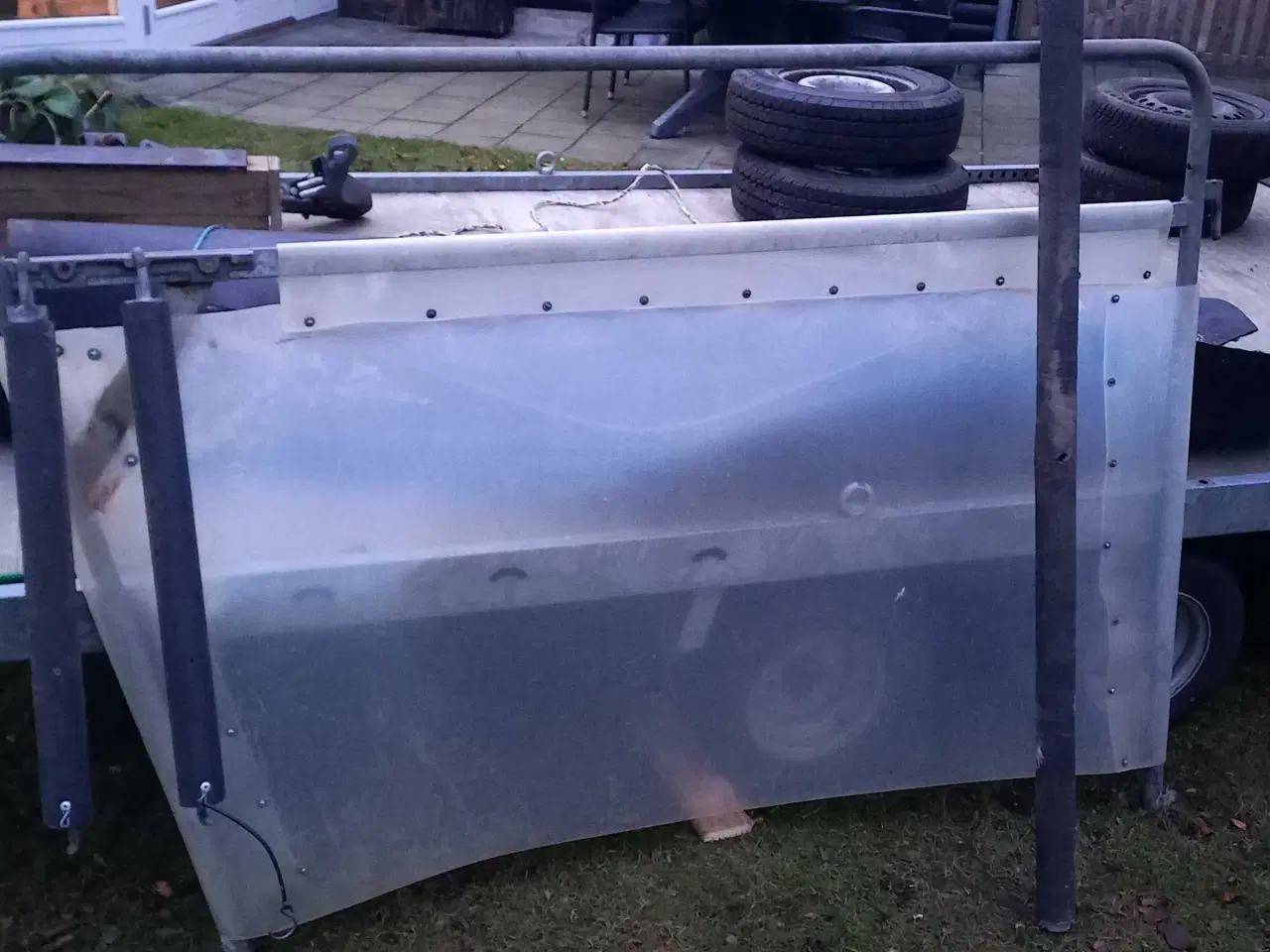 Billede 1 - Skillevæg til hestetrailer 