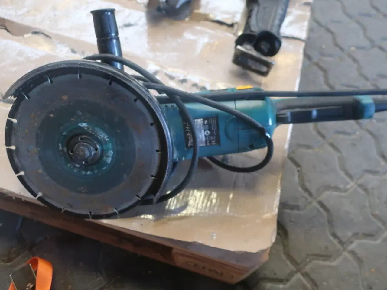 Billede 2 - Vinkelsliber MAKITA GA9020R