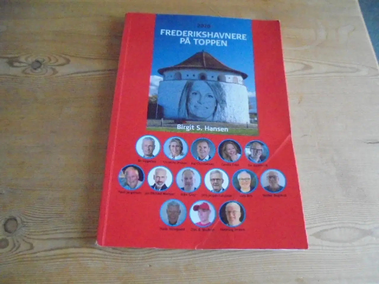 Billede 1 - Frederikshavnere på toppen – se fotos og omtale  