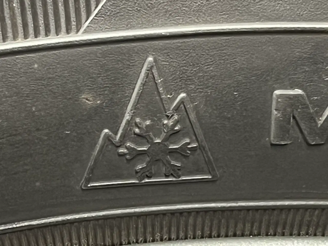 Billede 11 - Vw-Up fabriks nye alufælge med grove vinterdæk