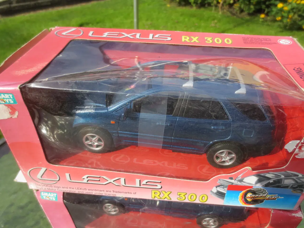 Billede 2 - 2 stk Lexus RX 300 Modelbiler i Metal 