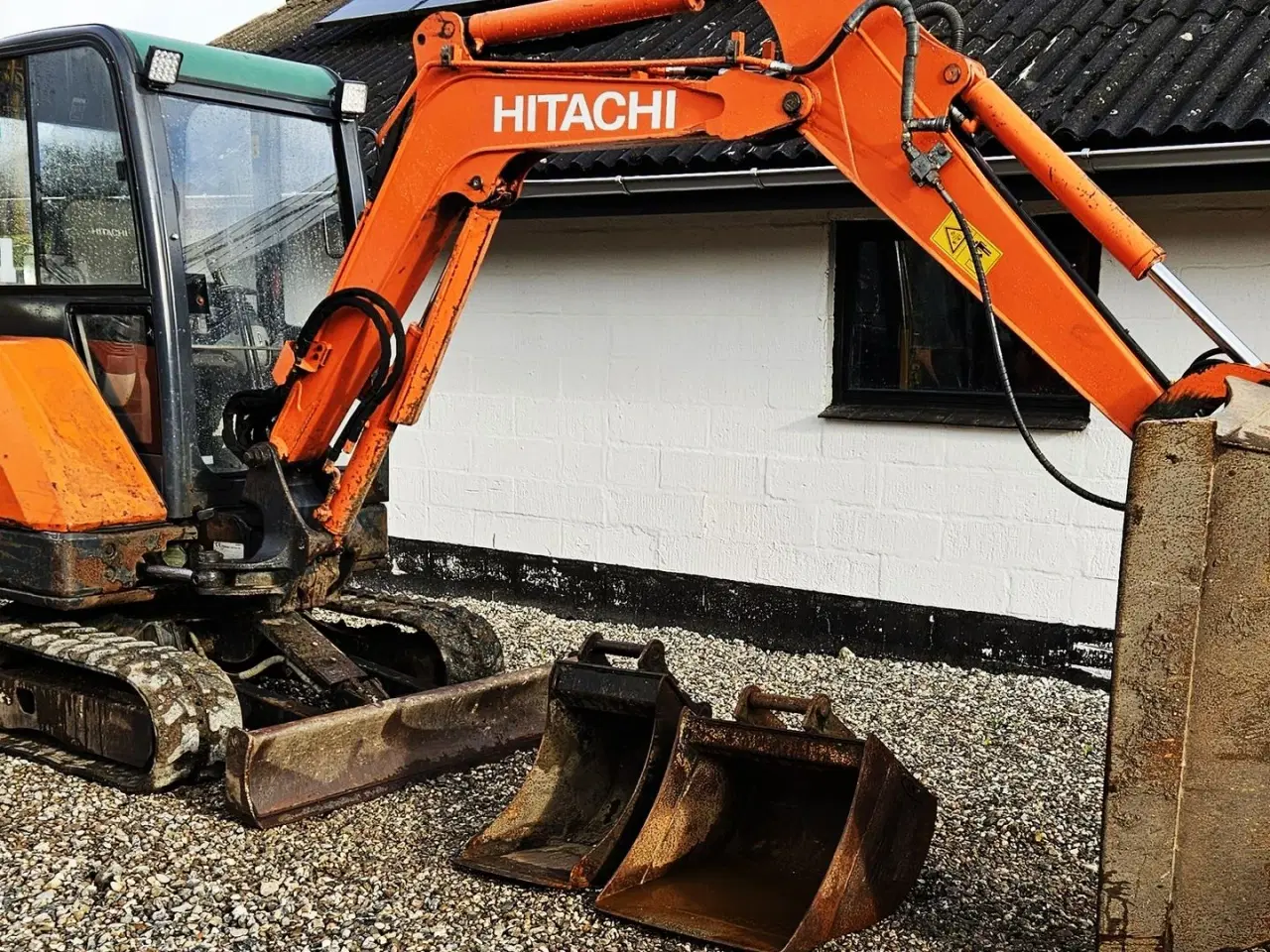 Billede 2 - Hitachi ZX27-3 / powertilt og skovlsæt / årgang 2010
