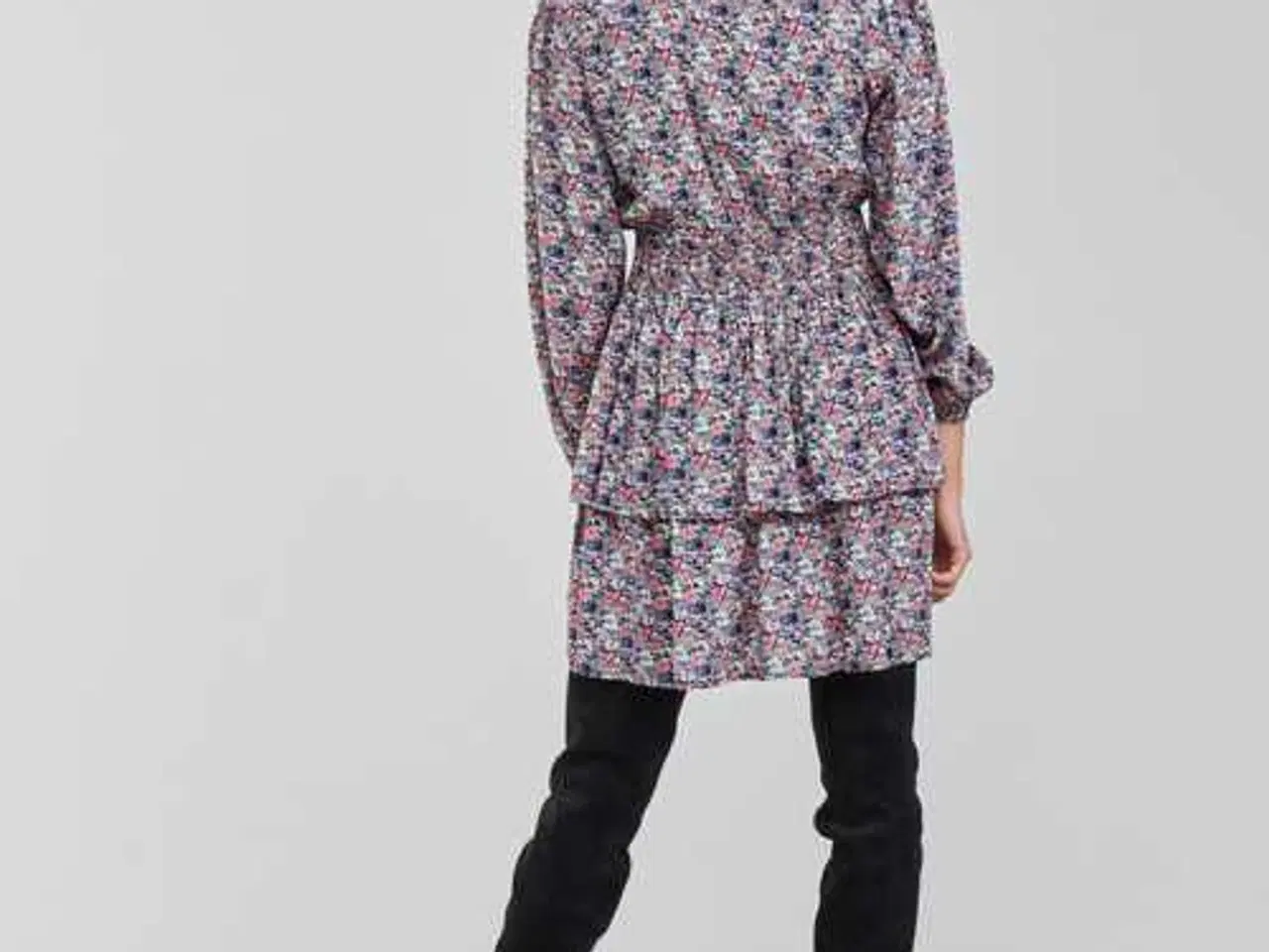 Billede 6 - SUPER SØD BLOMSTRET KJOLE 