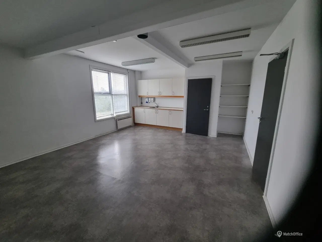 Billede 6 - Erhvervslejemålet udlejes!