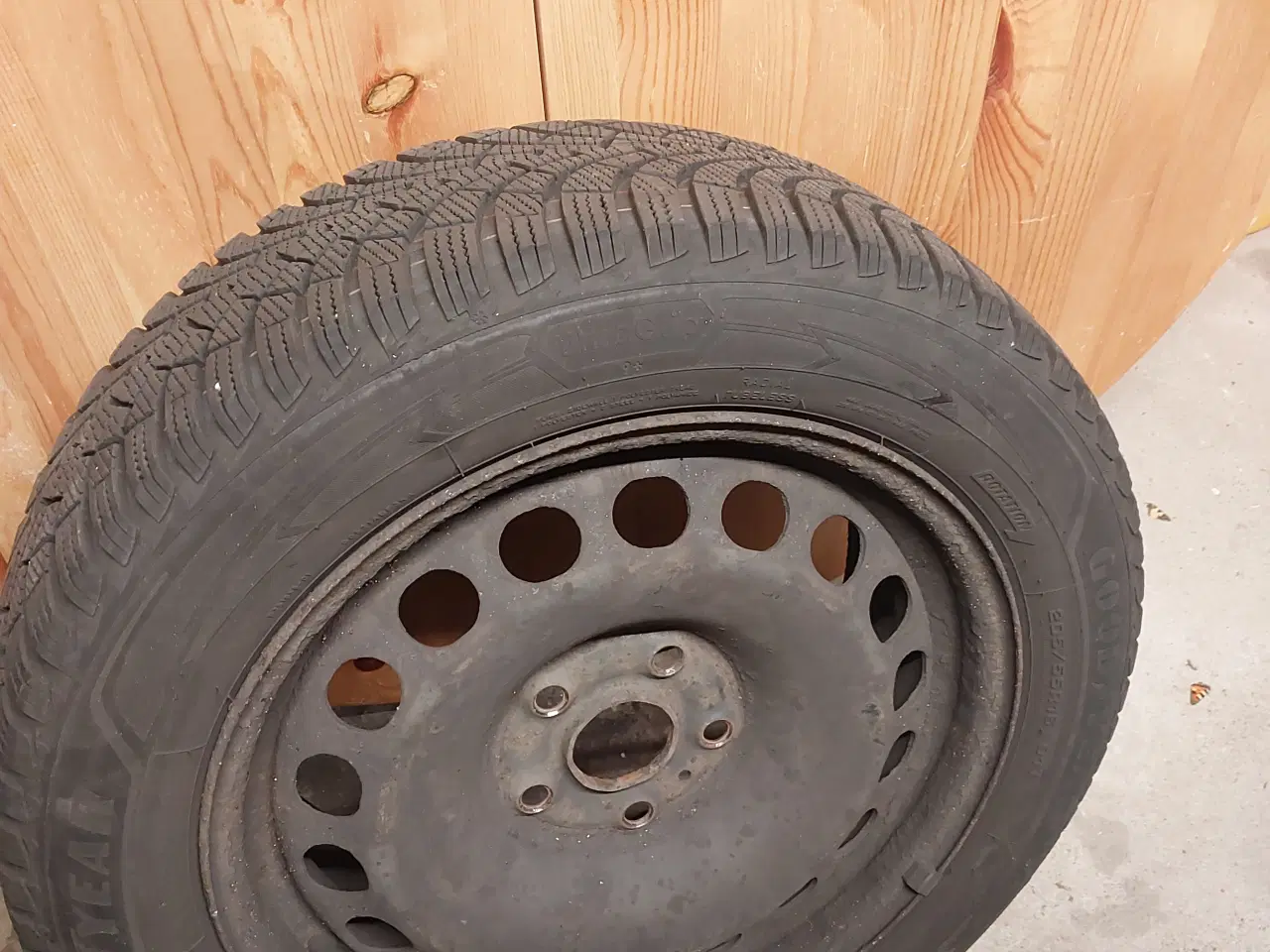 Billede 3 - vinterdæk med stålfælge