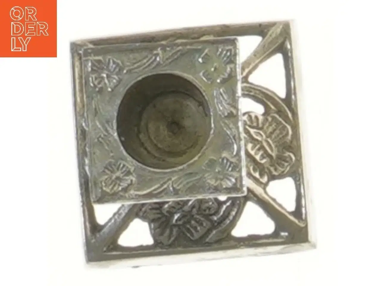 Billede 2 - Lysestage med blomsterdekoration (str. 6x6x6 cm)