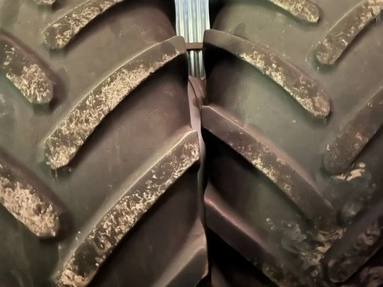 Billede 2 - - - - 710/70 R42 XM 28