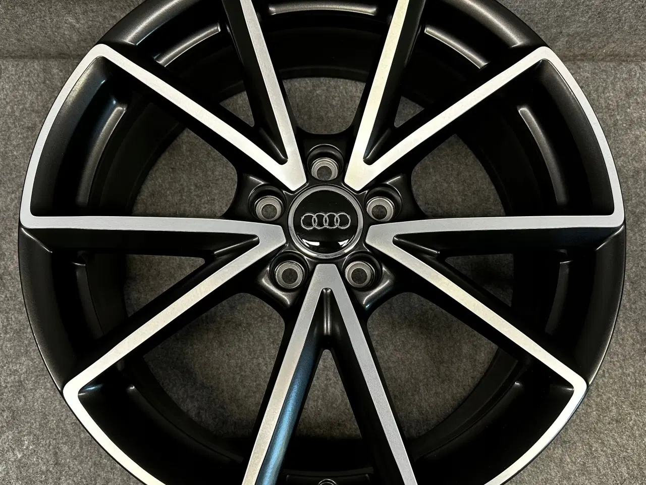 Billede 2 - AUDI A3 8V 8V0 S3 RS3 19” 8.0" x 19" 5x112 ET 49