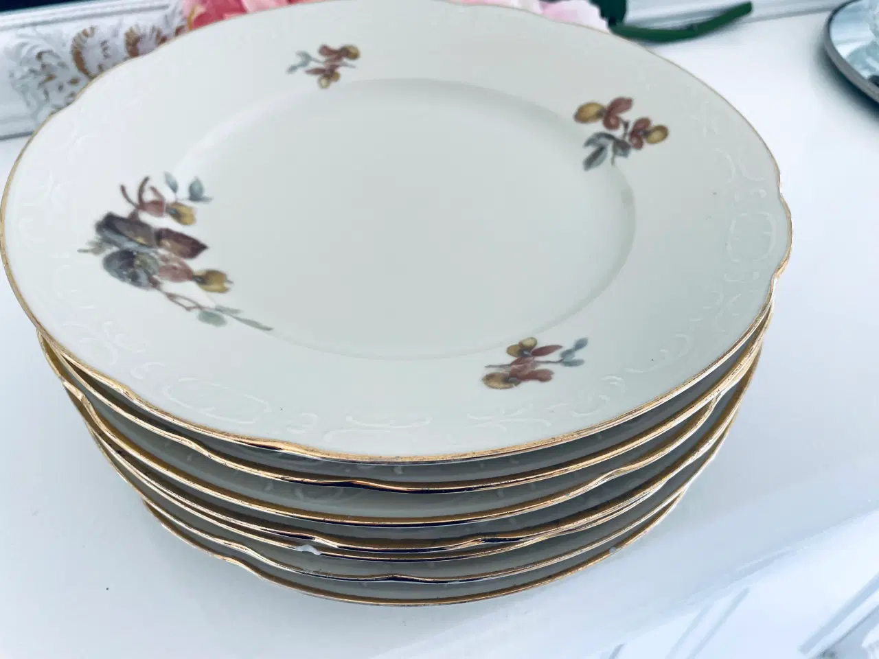 Billede 18 - Vintage tallerkner med patina 7 stk 