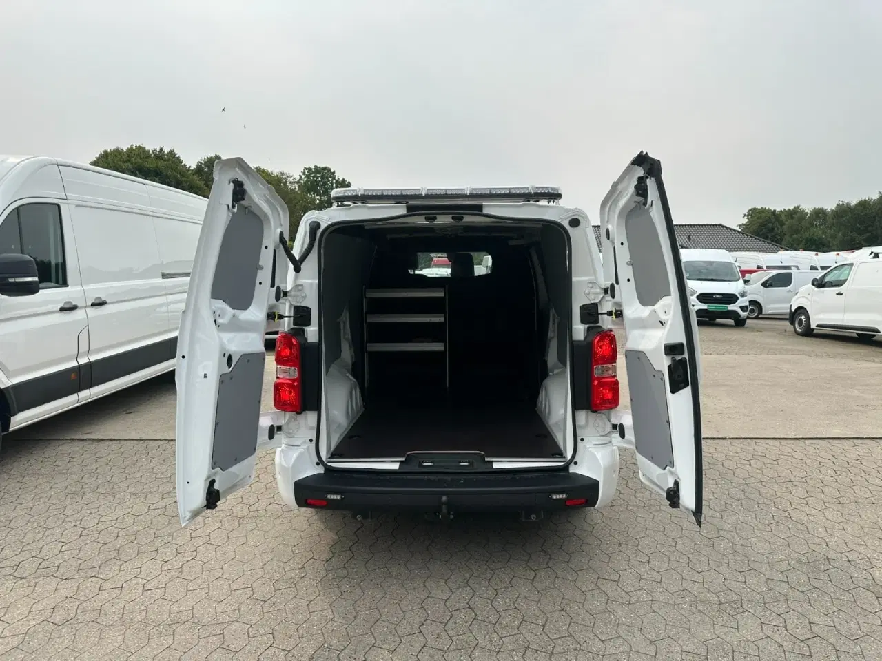 Billede 10 - Peugeot e-Expert 75 L3 Plus Van