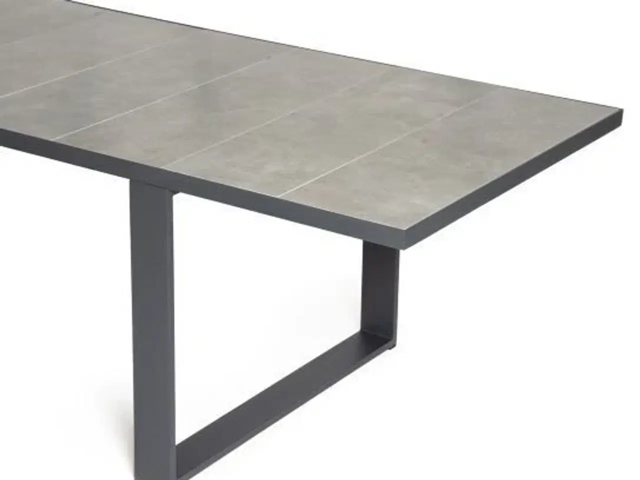 Billede 2 - Havebord OUTNORDIC "Cera"