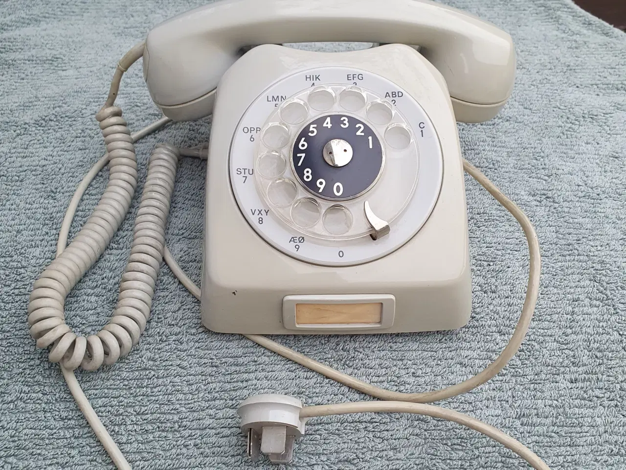 Billede 1 - Bordtelefon, Kirk