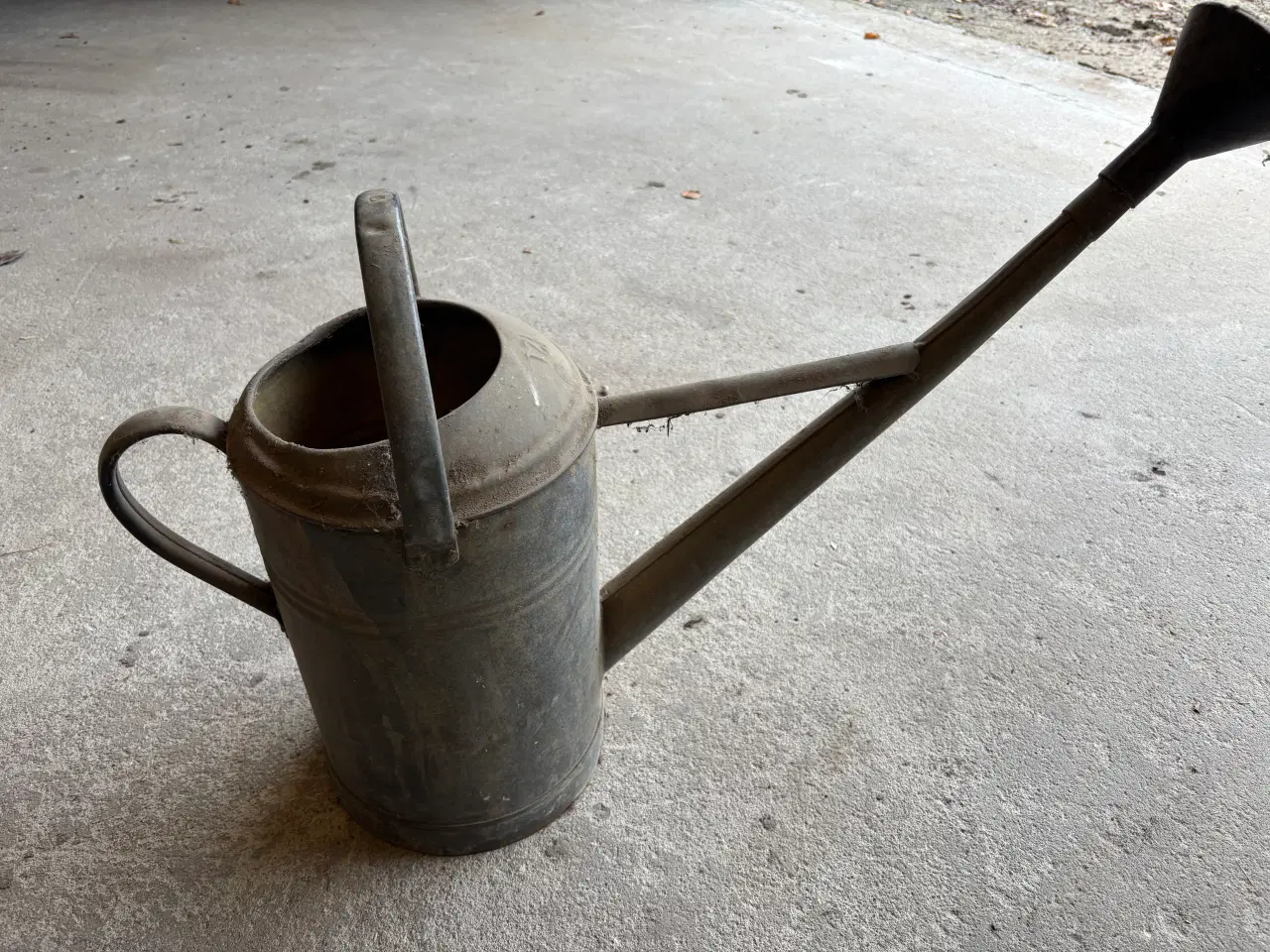 Billede 4 - Zink kasse og vandkande