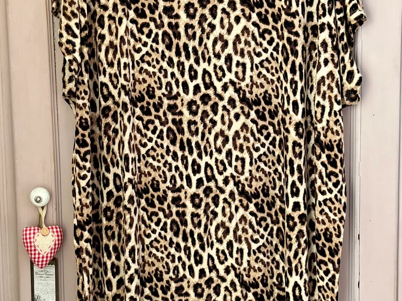 Billede 2 - leopard kjole fra VRS